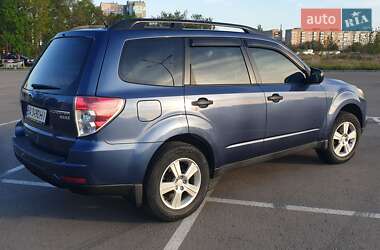 Внедорожник / Кроссовер Subaru Forester 2012 в 