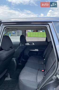 Позашляховик / Кросовер Subaru Forester 2009 в 