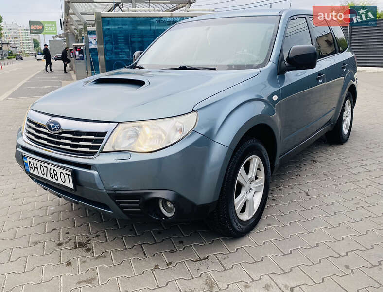 Позашляховик / Кросовер Subaru Forester 2010 в Вишневому