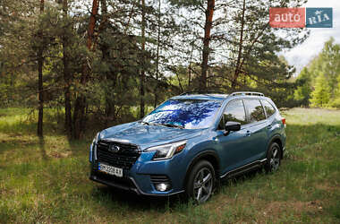 Позашляховик / Кросовер Subaru Forester 2022 в Полтаві