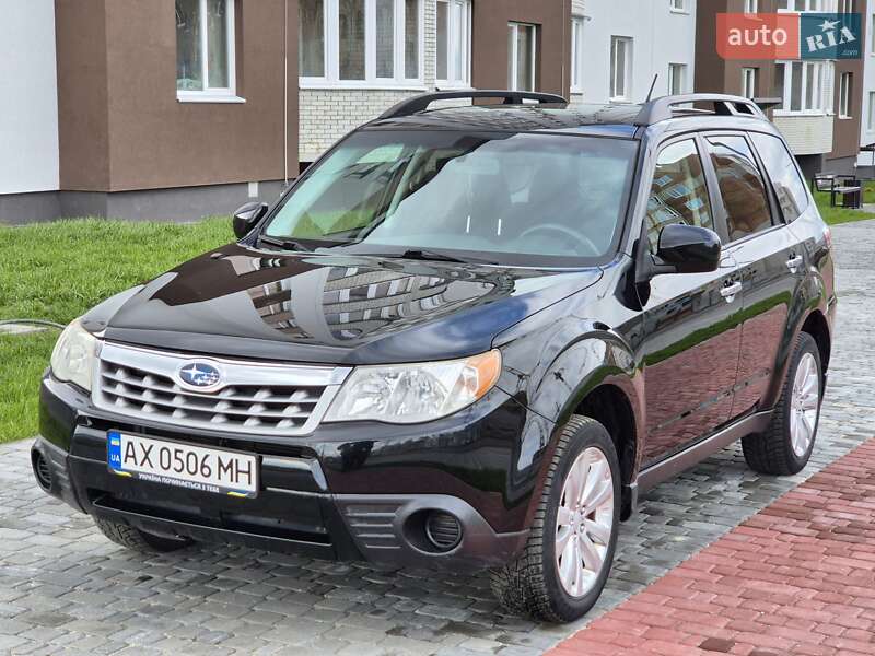 Позашляховик / Кросовер Subaru Forester 2010 в 