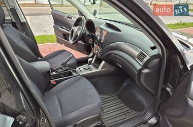 Позашляховик / Кросовер Subaru Forester 2010 в 