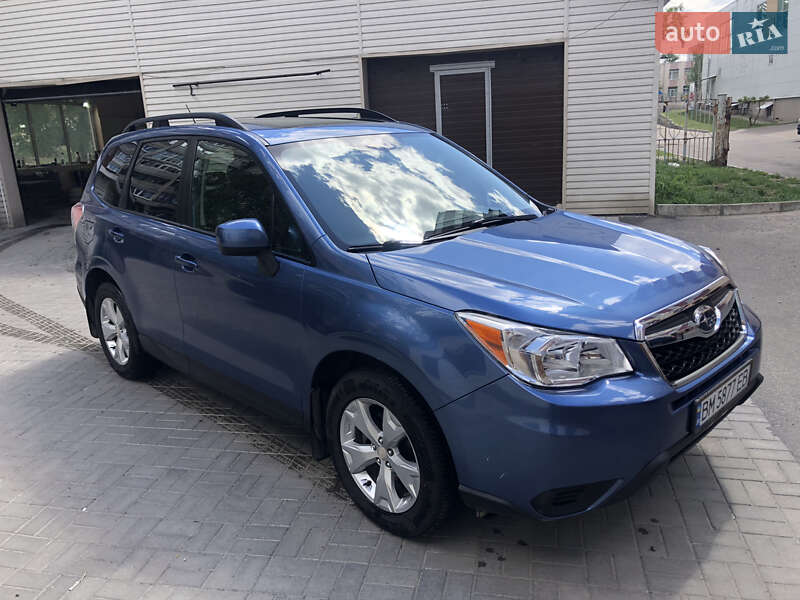 Внедорожник / Кроссовер Subaru Forester 2015 в 