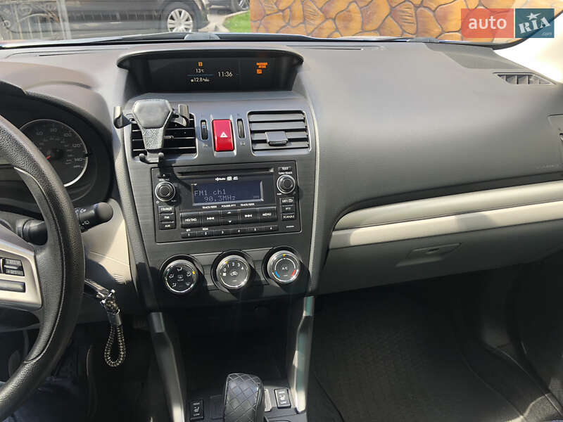 Позашляховик / Кросовер Subaru Forester 2015 в Сумах