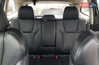 Позашляховик / Кросовер Subaru Forester 2019 в 