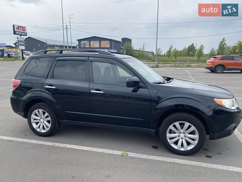 Subaru Forester 2011