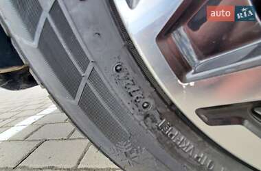 Внедорожник / Кроссовер Subaru Forester 2018 в 