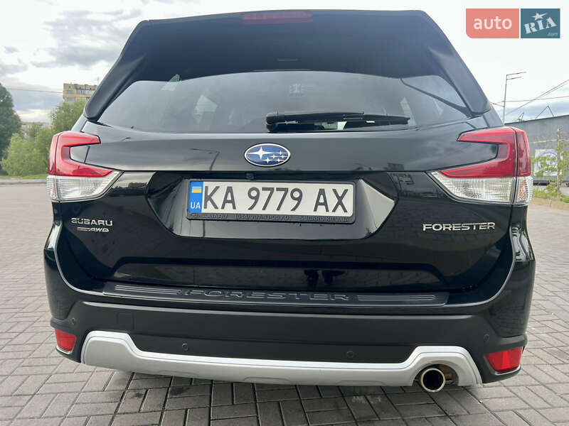 Внедорожник / Кроссовер Subaru Forester 2018 в Киеве