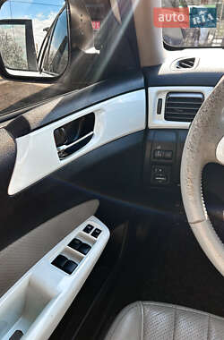 Внедорожник / Кроссовер Subaru Forester 2008 в 