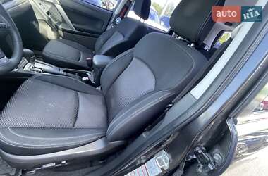 Позашляховик / Кросовер Subaru Forester 2013 в 