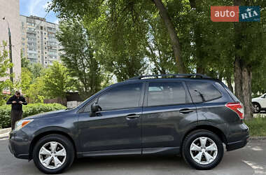 Внедорожник / Кроссовер Subaru Forester 2015 в 