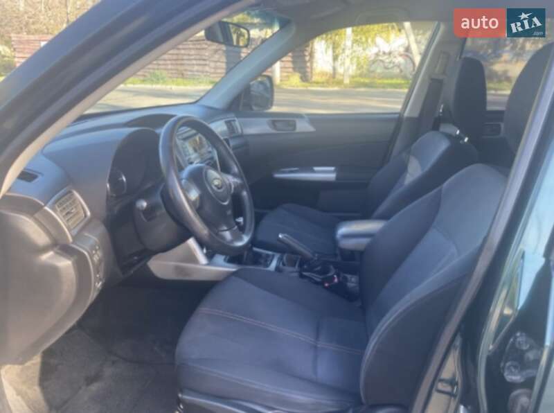 Внедорожник / Кроссовер Subaru Forester 2009 в Карпиловке