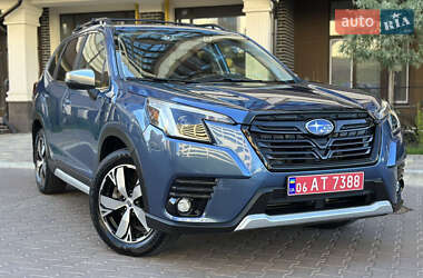 Позашляховик / Кросовер Subaru Forester 2020 в Києві