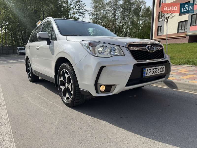 Позашляховик / Кросовер Subaru Forester 2014 в 