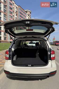 Позашляховик / Кросовер Subaru Forester 2014 в 