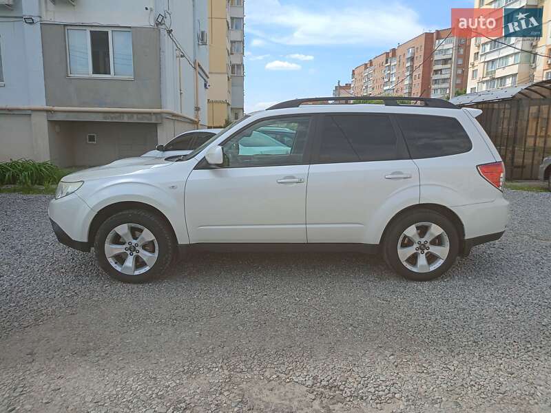 Внедорожник / Кроссовер Subaru Forester 2010 в 