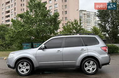 Внедорожник / Кроссовер Subaru Forester 2008 в 