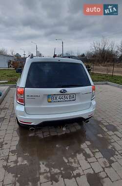 Внедорожник / Кроссовер Subaru Forester 2011 в 