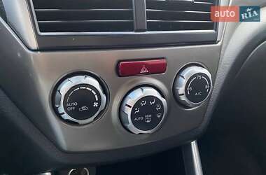 Внедорожник / Кроссовер Subaru Forester 2008 в 