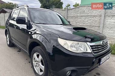 Позашляховик / Кросовер Subaru Forester 2010 в Києві