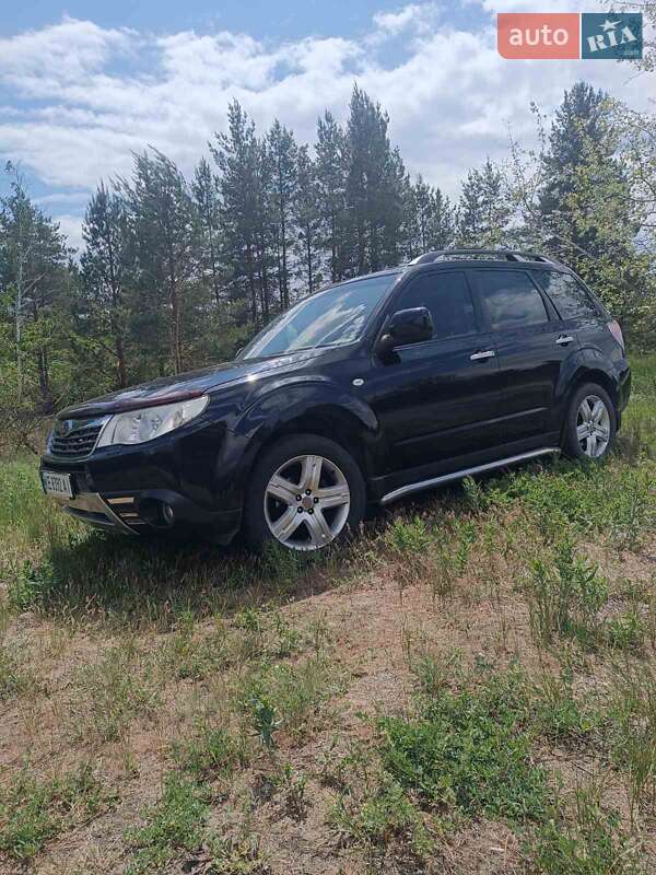 Внедорожник / Кроссовер Subaru Forester 2010 в 