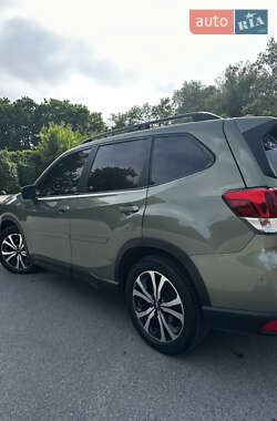 Позашляховик / Кросовер Subaru Forester 2019 в 