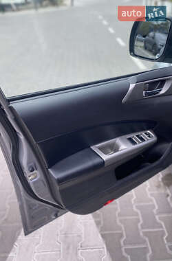Внедорожник / Кроссовер Subaru Forester 2008 в 