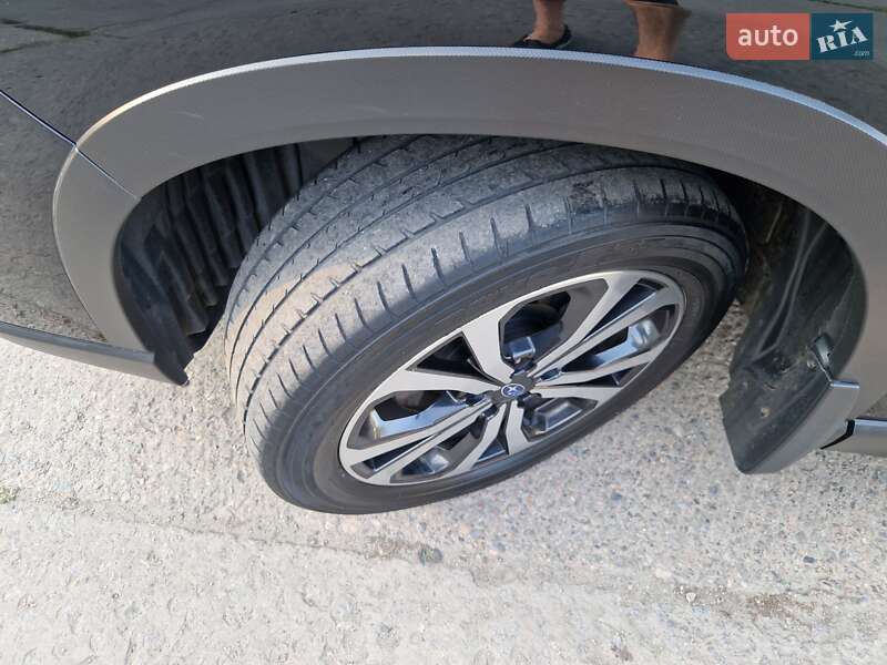 Позашляховик / Кросовер Subaru Forester 2019 в Дніпрі