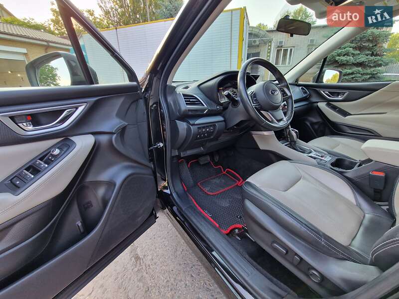 Позашляховик / Кросовер Subaru Forester 2019 в Дніпрі