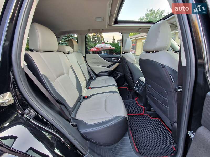 Позашляховик / Кросовер Subaru Forester 2019 в Дніпрі