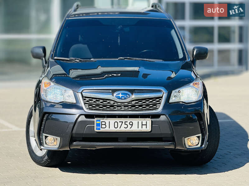 Внедорожник / Кроссовер Subaru Forester 2013 в 