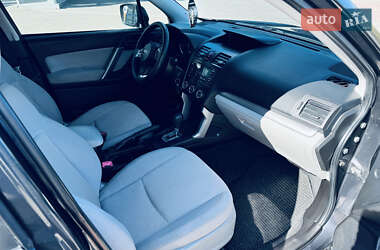 Внедорожник / Кроссовер Subaru Forester 2013 в 