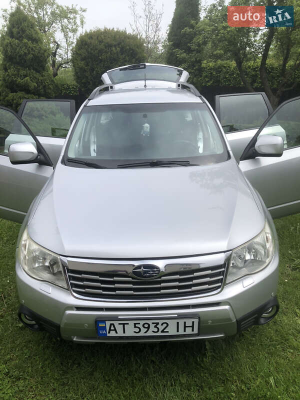Внедорожник / Кроссовер Subaru Forester 2010 в Коломые