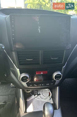 Внедорожник / Кроссовер Subaru Forester 2011 в 