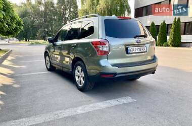 Внедорожник / Кроссовер Subaru Forester 2013 в 