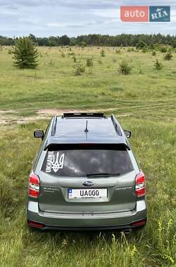 Внедорожник / Кроссовер Subaru Forester 2013 в 