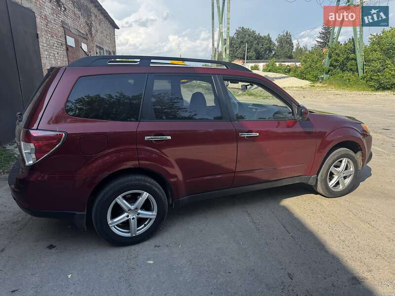 Позашляховик / Кросовер Subaru Forester 2012 в Ромнах