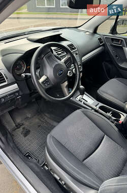 Внедорожник / Кроссовер Subaru Forester 2015 в 