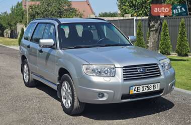 Внедорожник / Кроссовер Subaru Forester 2006 в Каменском