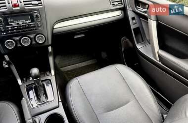 Внедорожник / Кроссовер Subaru Forester 2014 в 