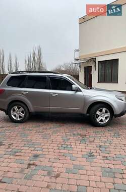 Внедорожник / Кроссовер Subaru Forester 2010 в 