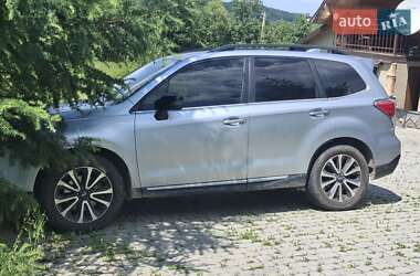 Позашляховик / Кросовер Subaru Forester 2017 в Києві