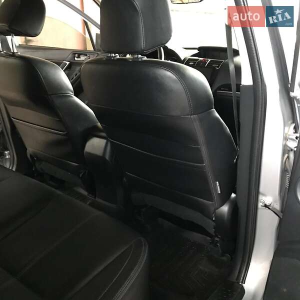 Внедорожник / Кроссовер Subaru Forester 2017 в Киеве