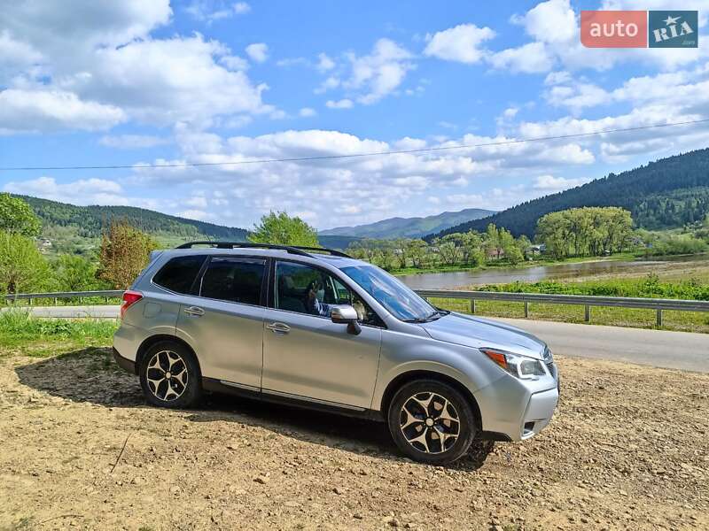 Внедорожник / Кроссовер Subaru Forester 2014 в 
