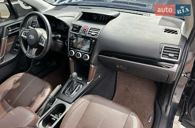Внедорожник / Кроссовер Subaru Forester 2017 в 