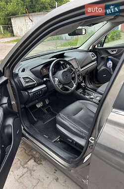 Внедорожник / Кроссовер Subaru Forester 2018 в 