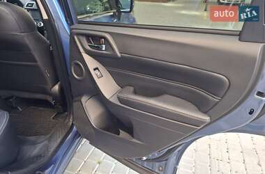 Внедорожник / Кроссовер Subaru Forester 2016 в 