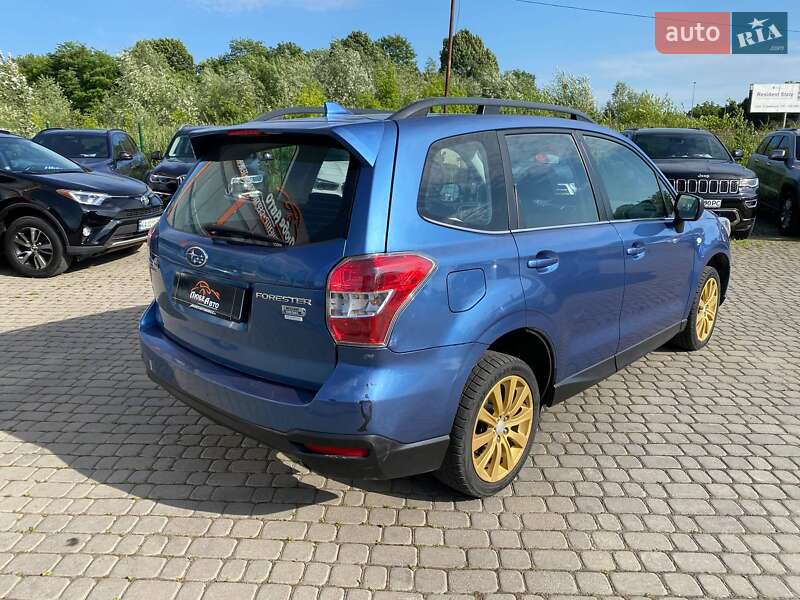 Позашляховик / Кросовер Subaru Forester 2015 в Львові