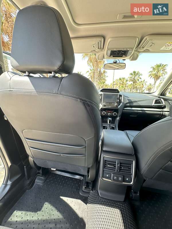 Позашляховик / Кросовер Subaru Forester 2019 в Львові