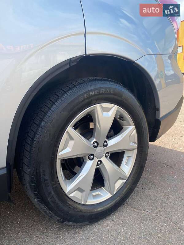 Внедорожник / Кроссовер Subaru Forester 2014 в Житомире